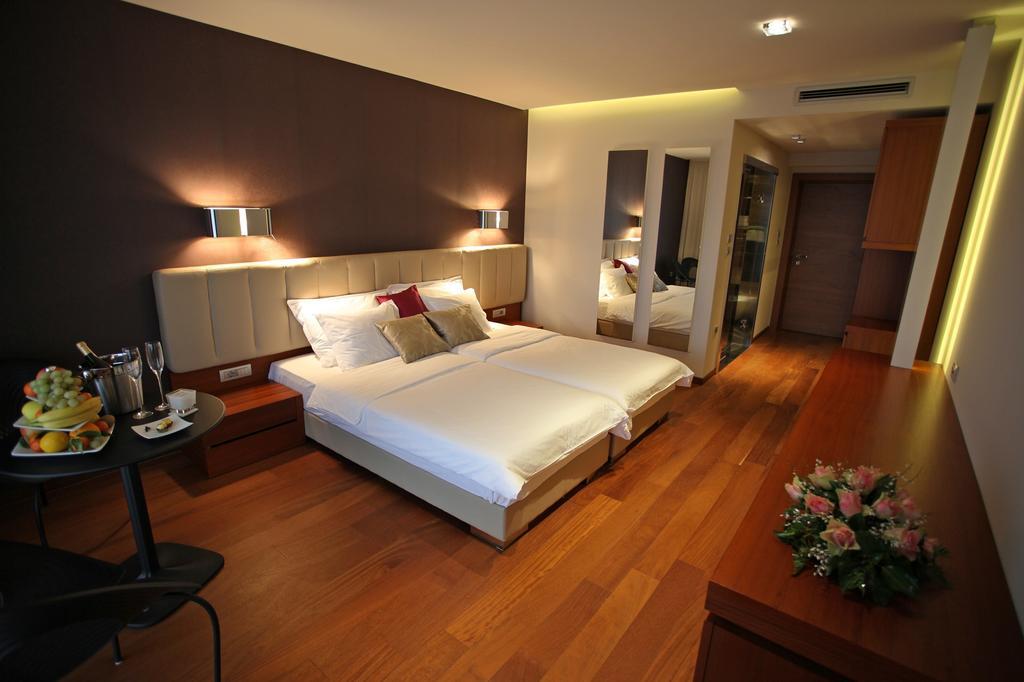 Hotel In Меджугорье Экстерьер фото